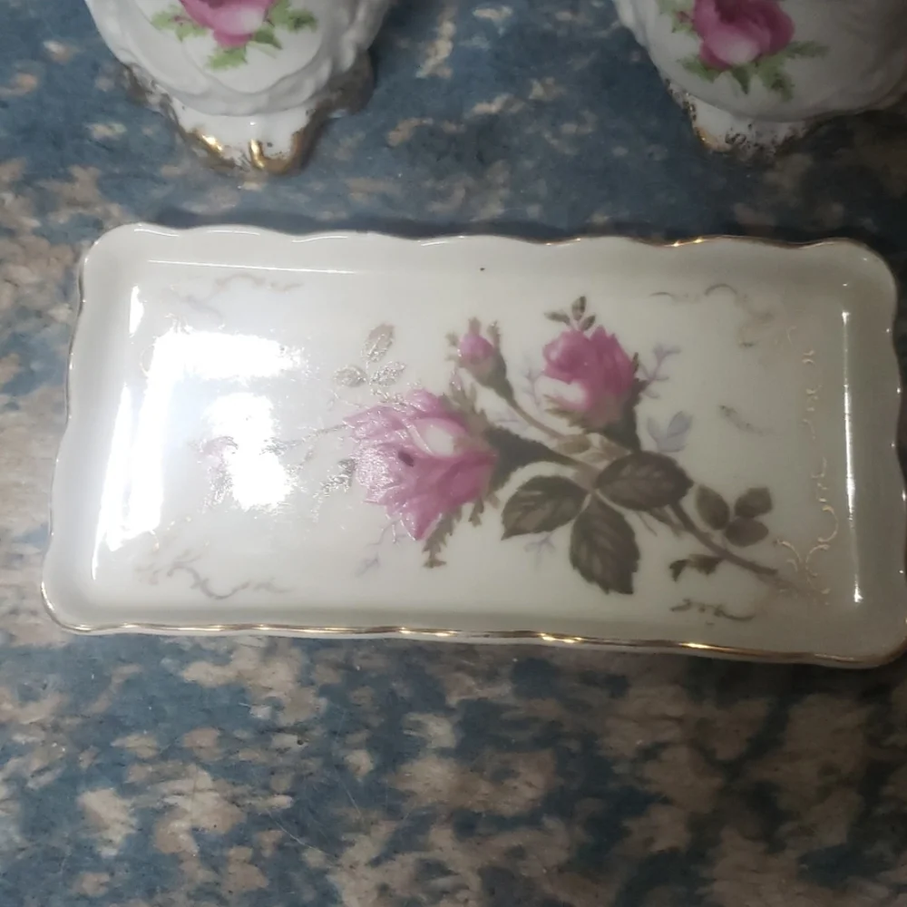 LEFTON CHINA CREAMER, SUGAR DISH AND LID WITH TRAY